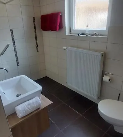 Gaestehaus Frevel Kwatera prywatna *